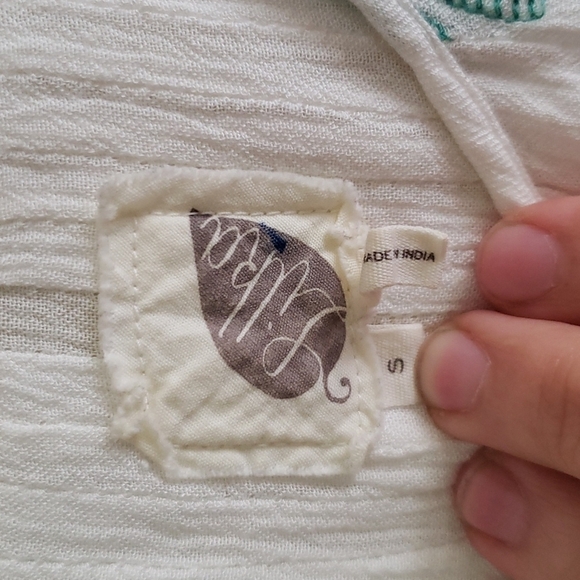 Anthropologie Lilka Green Cream Boho Ruffle Trim tank top embroidered Scoop Neck - Picture 6 of 10